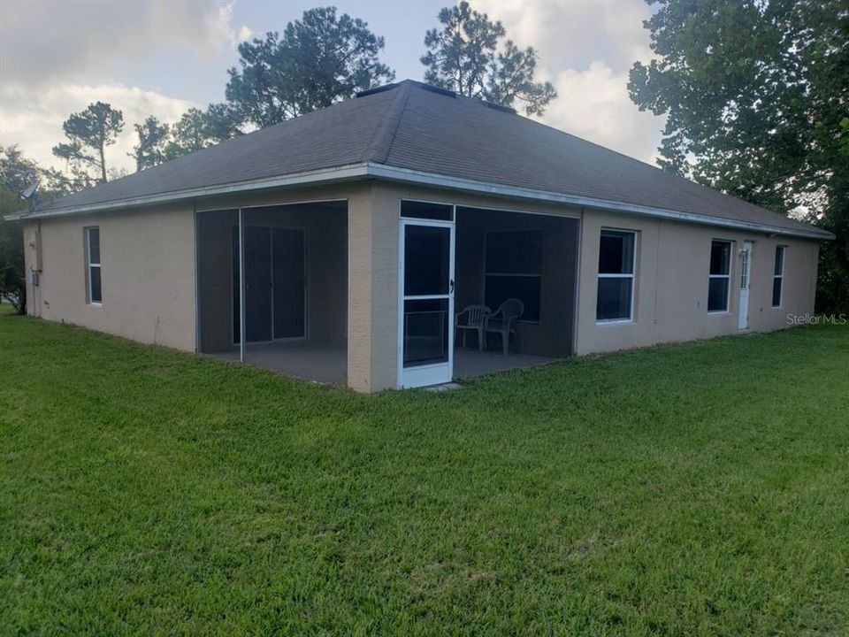 В аренду: $2,100 (4 спален, 2 ванн, 2101 Квадратных фут)