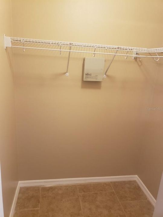 В аренду: $2,100 (4 спален, 2 ванн, 2101 Квадратных фут)