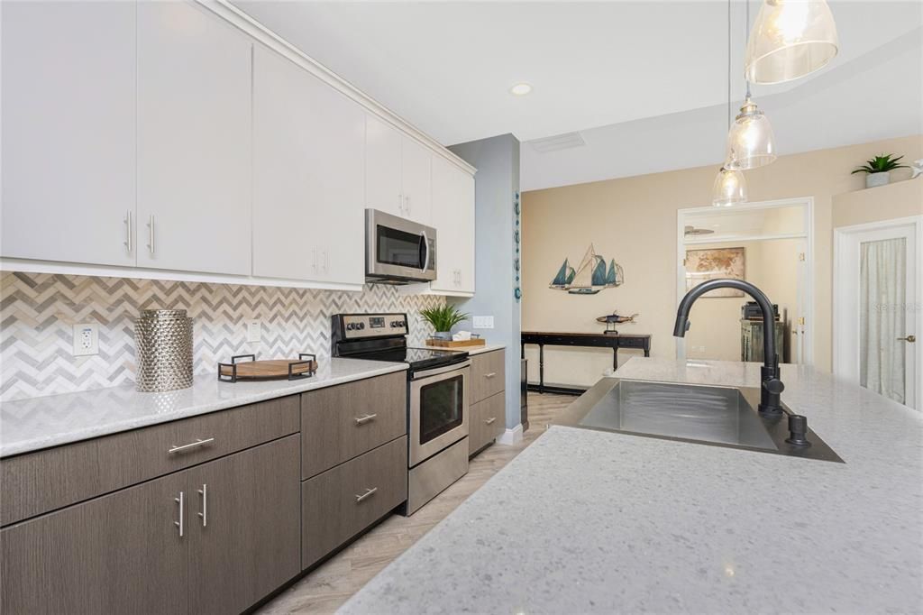 На продажу: $499,000 (3 спален, 2 ванн, 1759 Квадратных фут)