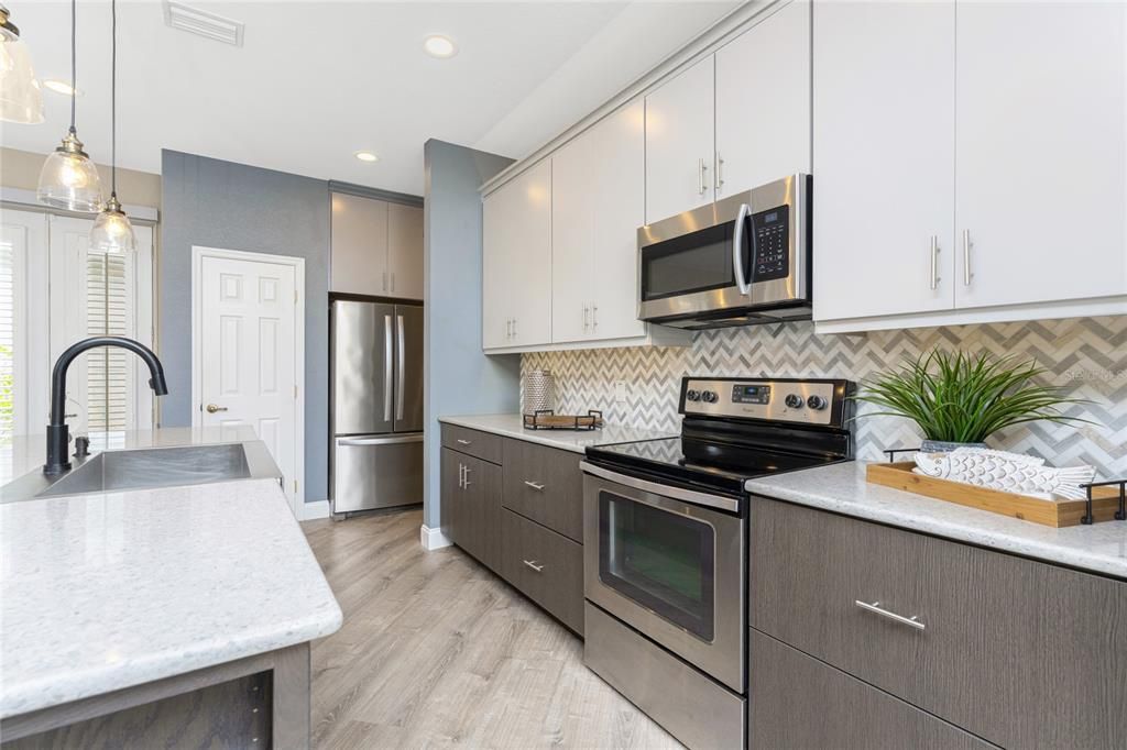 На продажу: $499,000 (3 спален, 2 ванн, 1759 Квадратных фут)