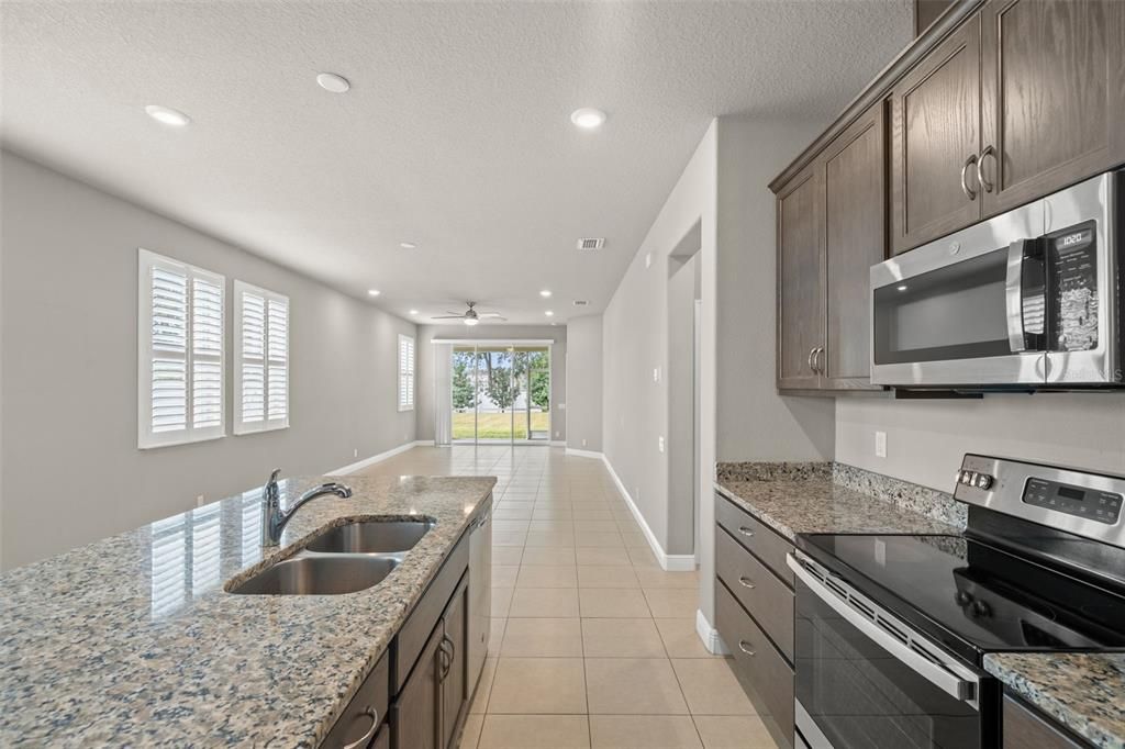 待售: $360,000 (3 贝兹, 2 浴室, 1742 平方英尺)