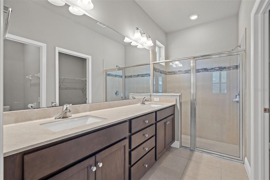 待售: $360,000 (3 贝兹, 2 浴室, 1742 平方英尺)