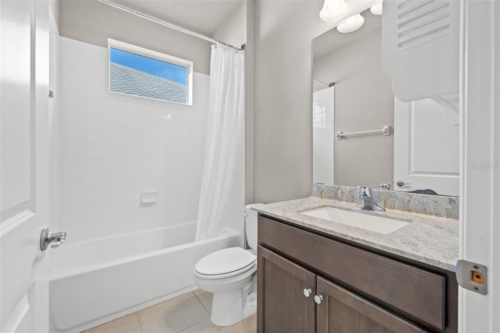 待售: $360,000 (3 贝兹, 2 浴室, 1742 平方英尺)