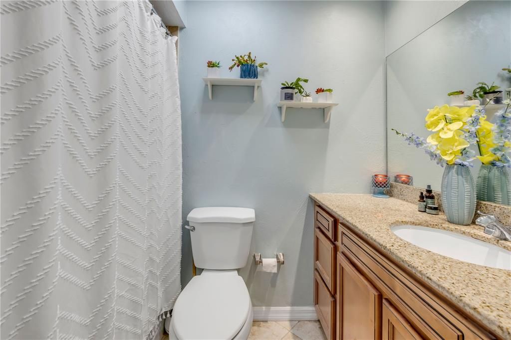 For Sale: $435,000 (3 beds, 2 baths, 1829 Square Feet)