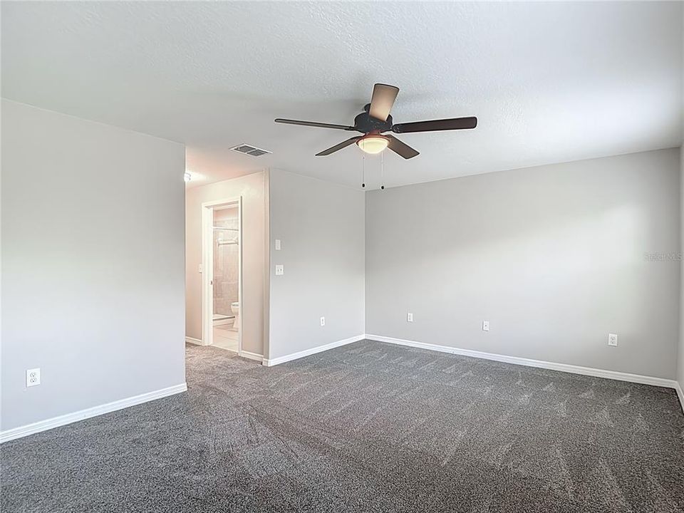For Rent: $2,200 (3 beds, 2 baths, 1681 Square Feet)