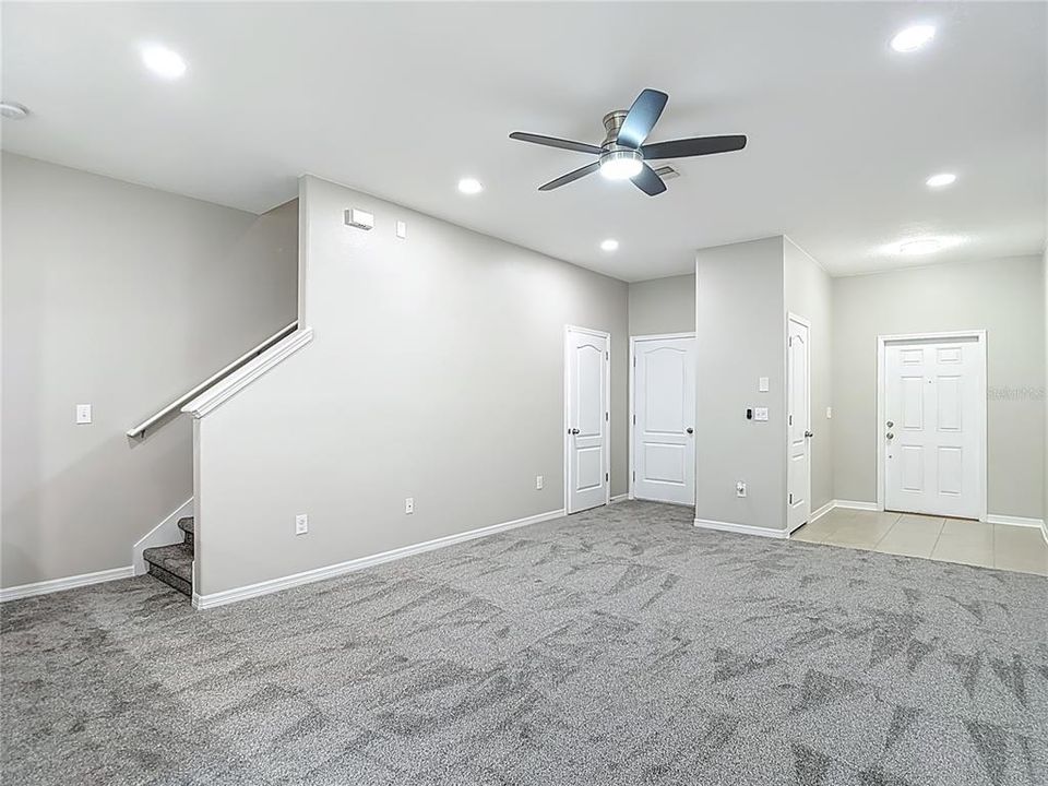 For Rent: $2,200 (3 beds, 2 baths, 1681 Square Feet)