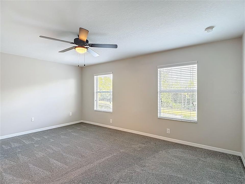 For Rent: $2,200 (3 beds, 2 baths, 1681 Square Feet)