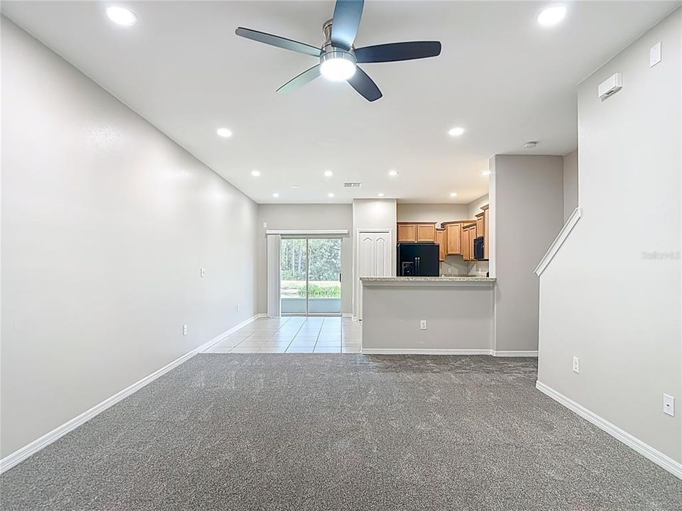 For Rent: $2,200 (3 beds, 2 baths, 1681 Square Feet)