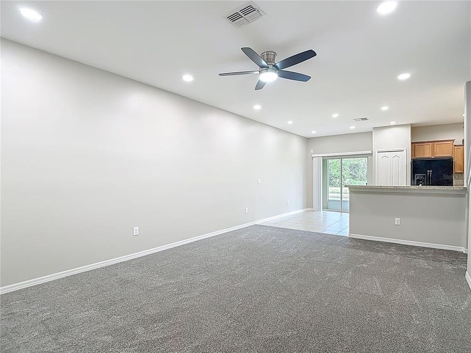 For Rent: $2,200 (3 beds, 2 baths, 1681 Square Feet)