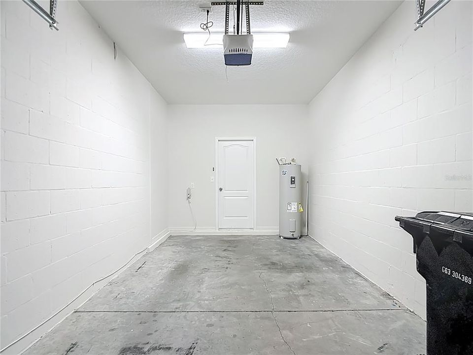 For Rent: $2,200 (3 beds, 2 baths, 1681 Square Feet)