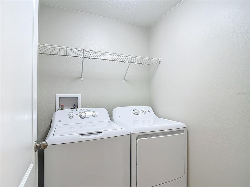 For Rent: $2,200 (3 beds, 2 baths, 1681 Square Feet)