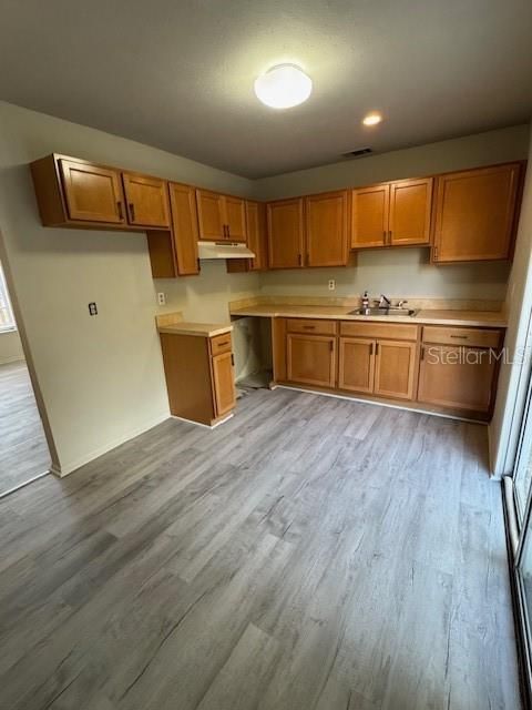 На продажу: $215,000 (2 спален, 2 ванн, 998 Квадратных фут)