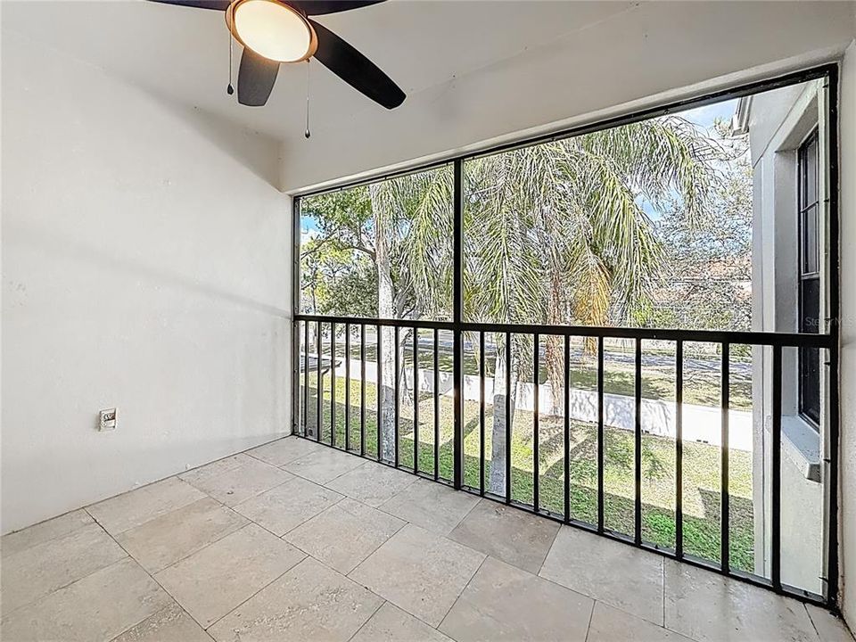 For Sale: $289,000 (2 beds, 2 baths, 1185 Square Feet)