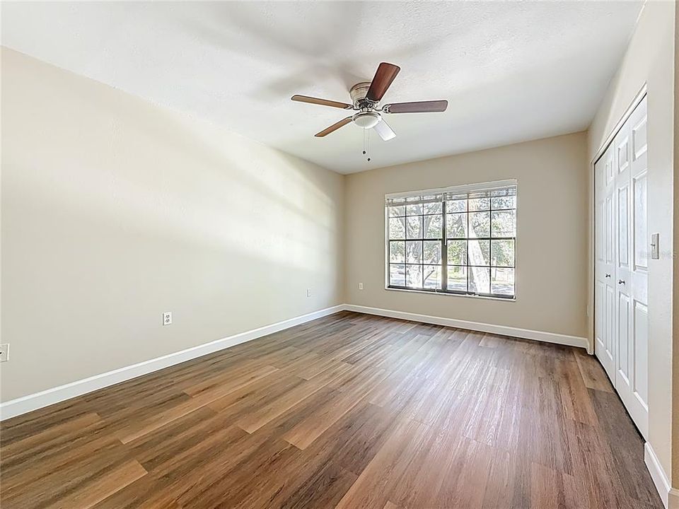 For Sale: $289,000 (2 beds, 2 baths, 1185 Square Feet)