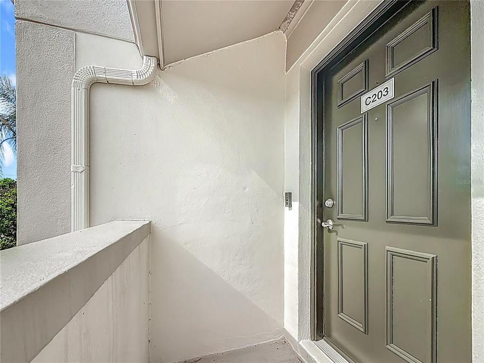 For Sale: $289,000 (2 beds, 2 baths, 1185 Square Feet)