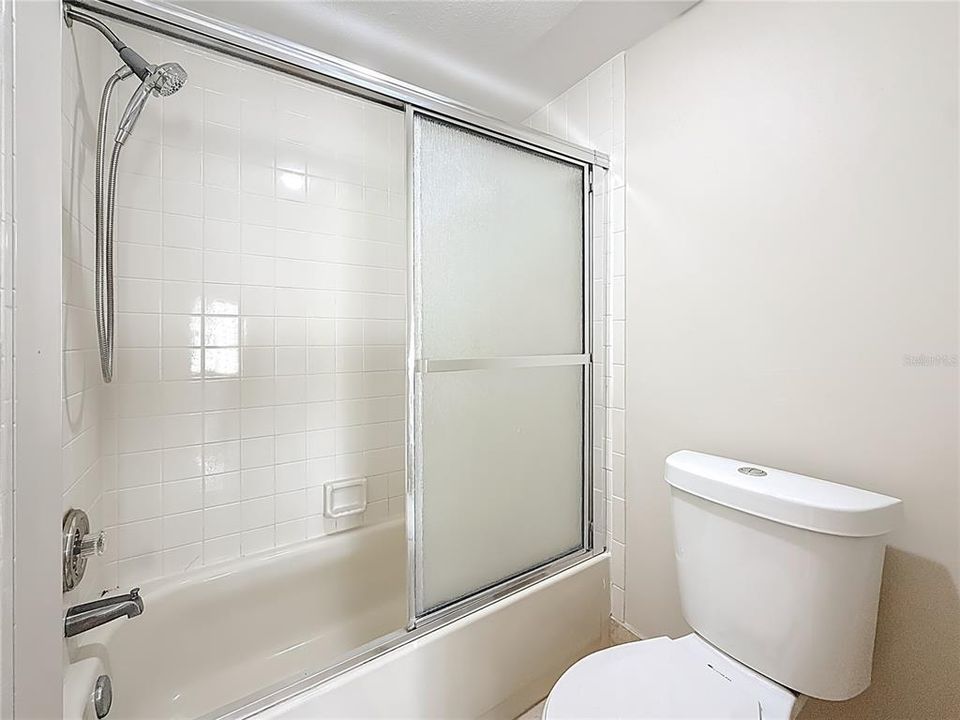 For Sale: $289,000 (2 beds, 2 baths, 1185 Square Feet)