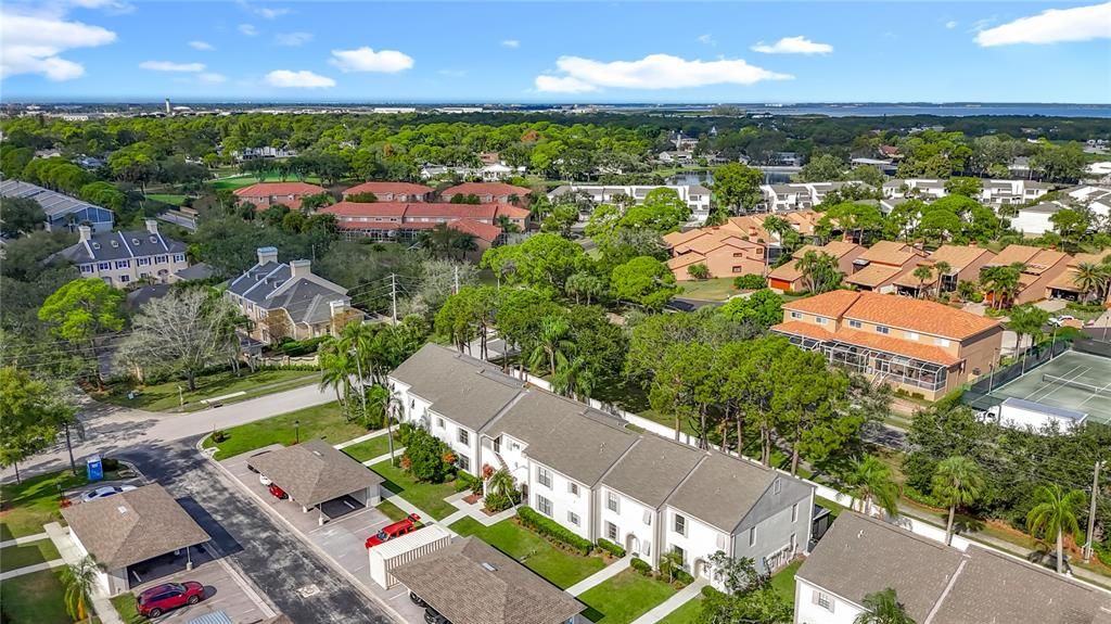 For Sale: $289,000 (2 beds, 2 baths, 1185 Square Feet)