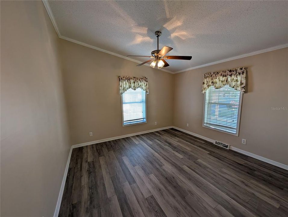 待售: $149,000 (2 贝兹, 2 浴室, 1456 平方英尺)