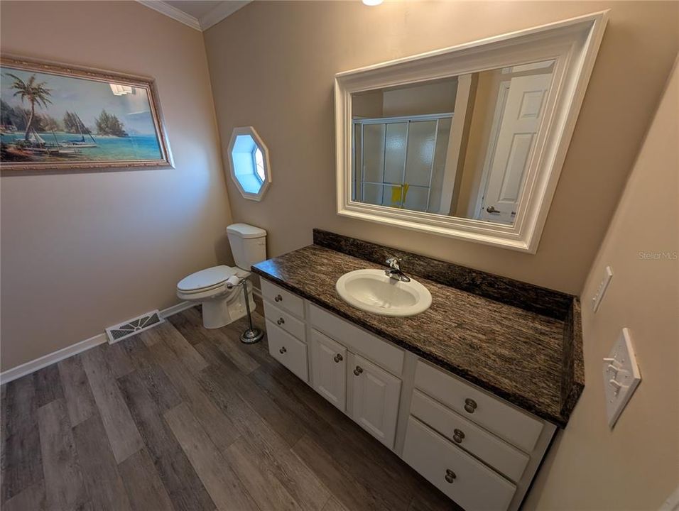 待售: $149,000 (2 贝兹, 2 浴室, 1456 平方英尺)