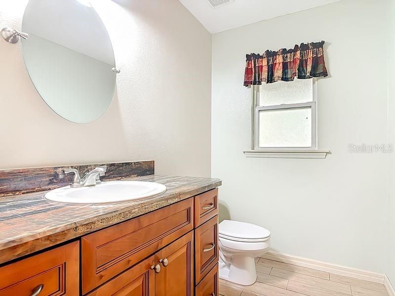 待售: $850,000 (3 贝兹, 3 浴室, 1668 平方英尺)