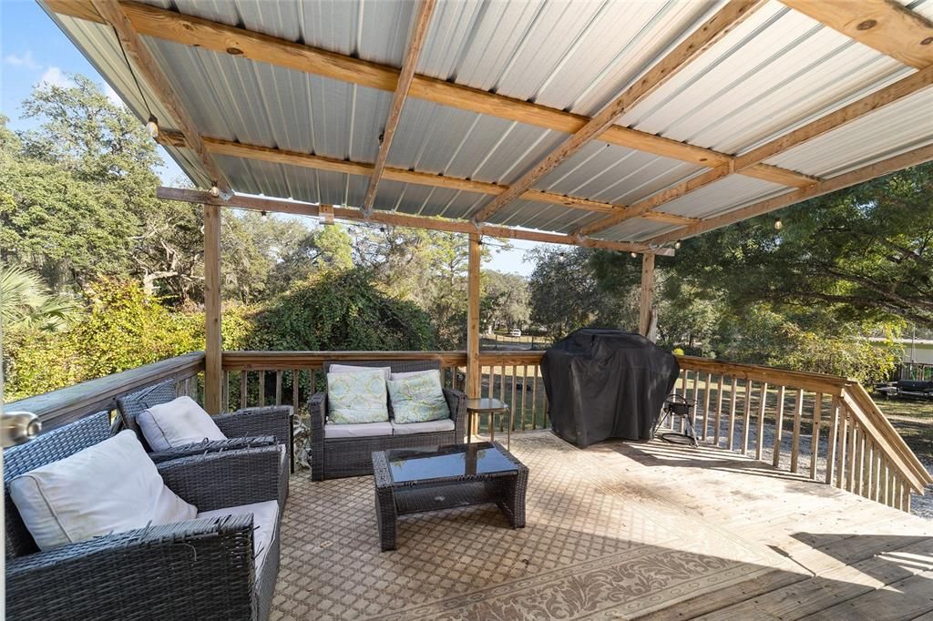 For Sale: $164,900 (3 beds, 2 baths, 1296 Square Feet)