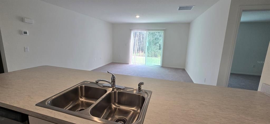 For Rent: $1,800 (3 beds, 2 baths, 1332 Square Feet)