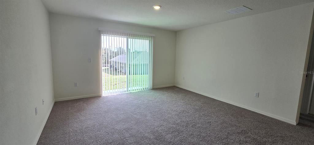 For Rent: $1,800 (3 beds, 2 baths, 1332 Square Feet)