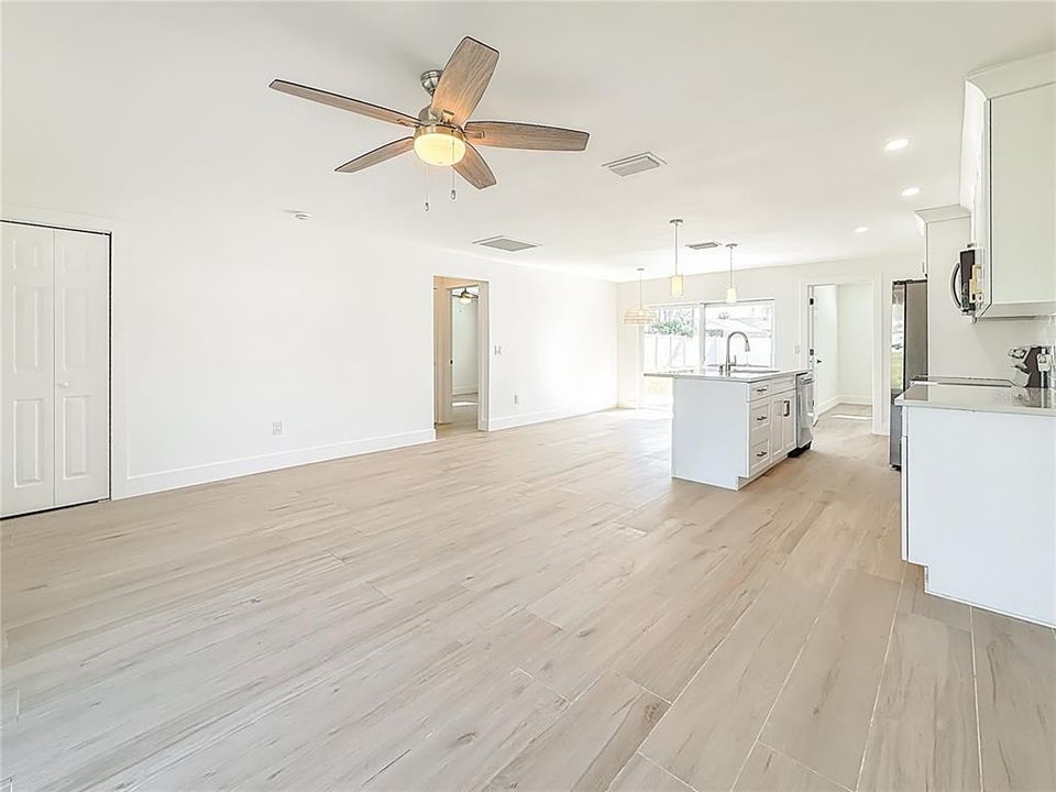 For Rent: $3,050 (3 beds, 2 baths, 1172 Square Feet)