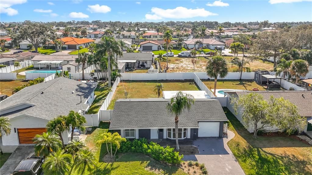 For Rent: $3,050 (3 beds, 2 baths, 1172 Square Feet)