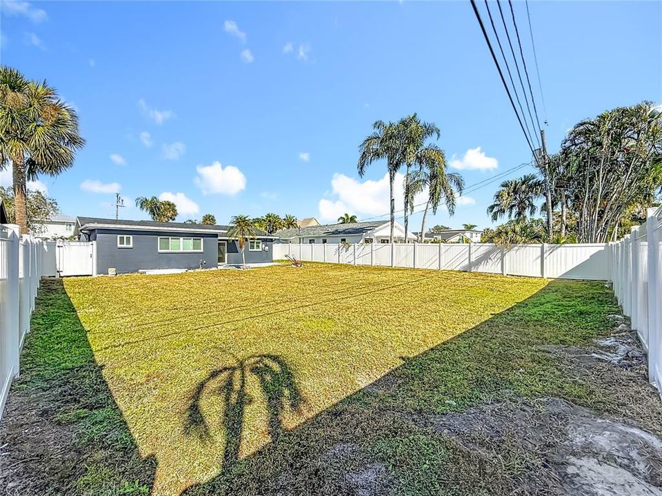 For Rent: $3,050 (3 beds, 2 baths, 1172 Square Feet)