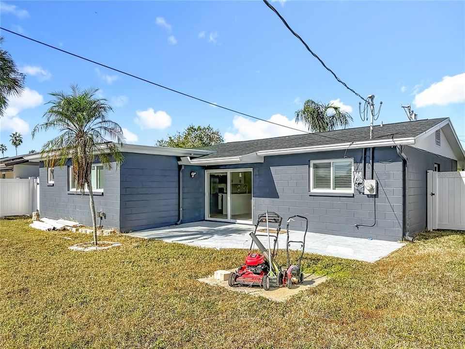 For Rent: $3,050 (3 beds, 2 baths, 1172 Square Feet)