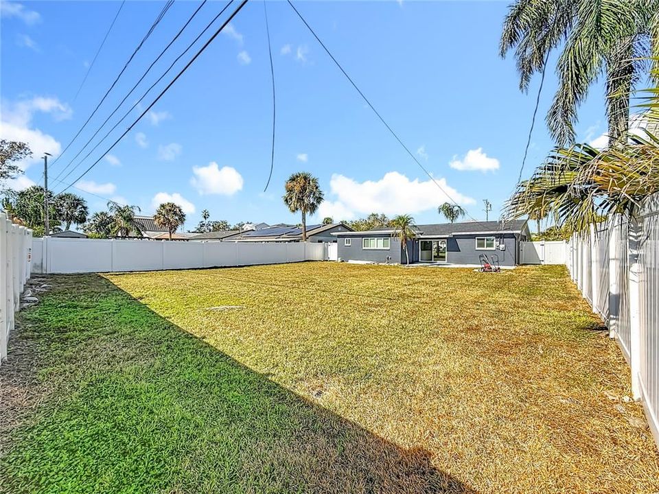 For Rent: $3,050 (3 beds, 2 baths, 1172 Square Feet)