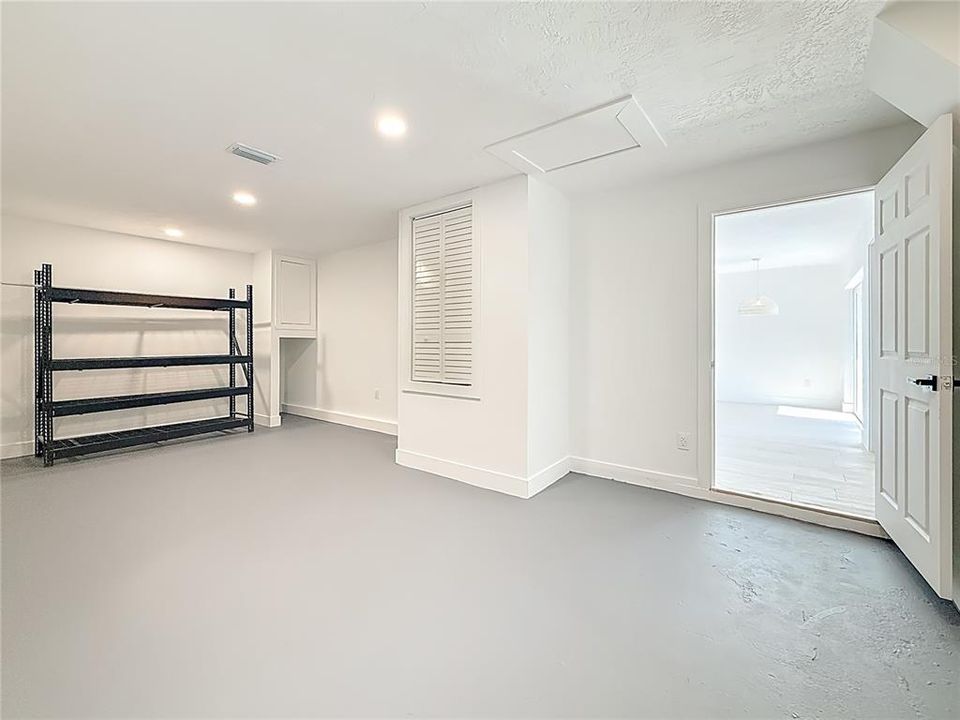 For Rent: $3,050 (3 beds, 2 baths, 1172 Square Feet)