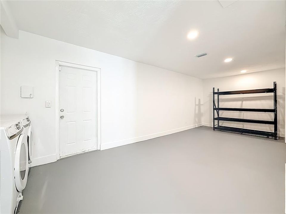 For Rent: $3,050 (3 beds, 2 baths, 1172 Square Feet)