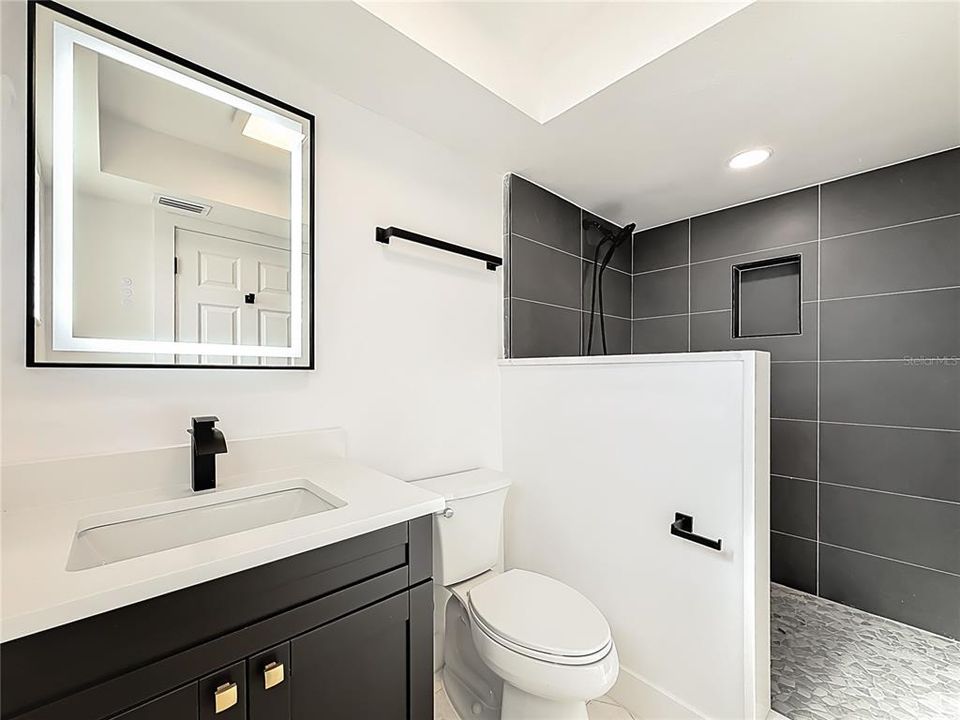 For Rent: $3,050 (3 beds, 2 baths, 1172 Square Feet)