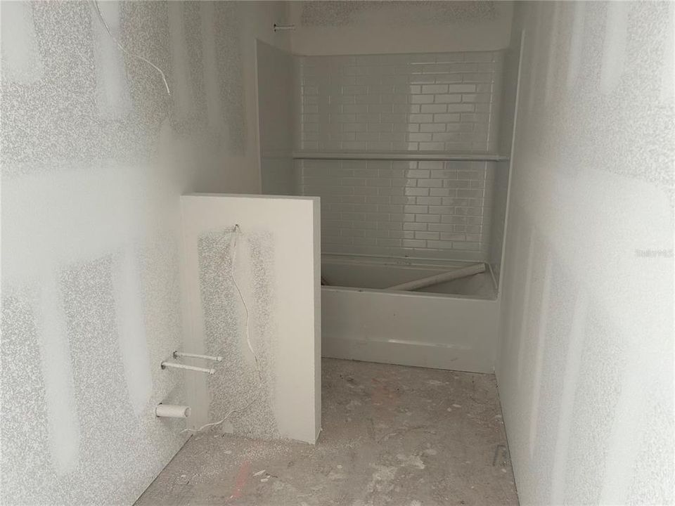 En Venta: $499,240 (5 camas, 3 baños, 2759 Pies cuadrados)