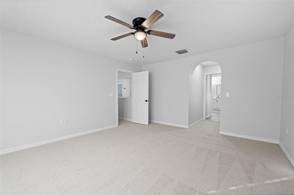 На продажу: $495,000 (5 спален, 2 ванн, 2913 Квадратных фут)