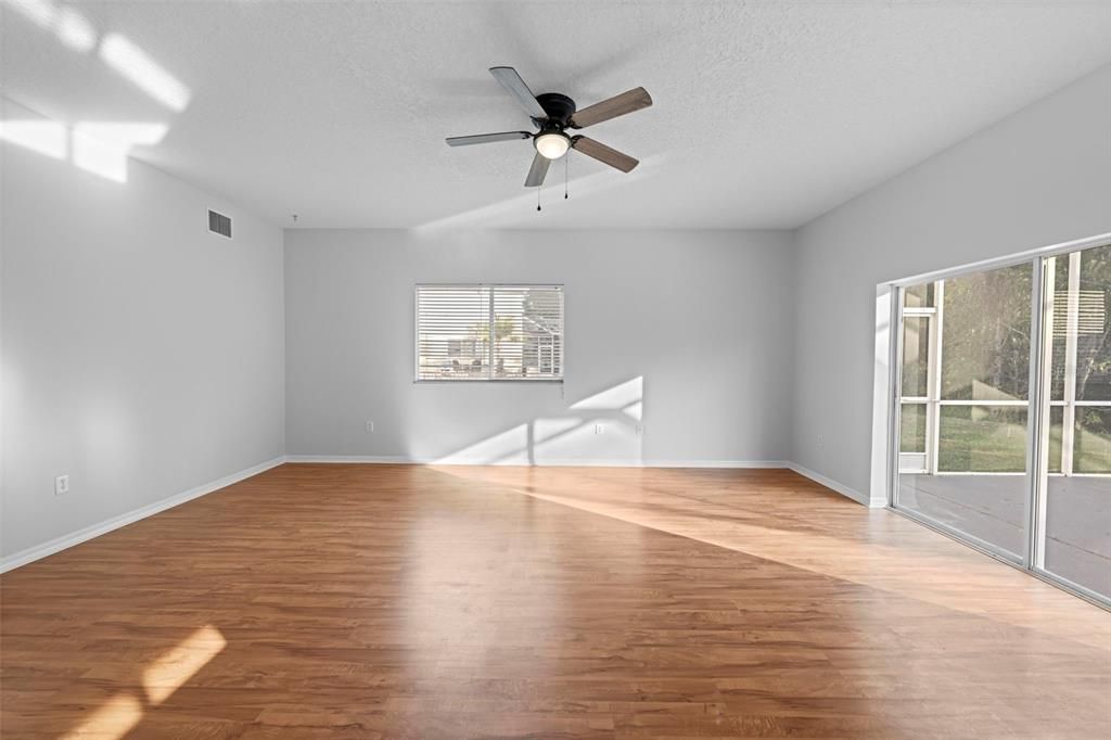 На продажу: $495,000 (5 спален, 2 ванн, 2913 Квадратных фут)