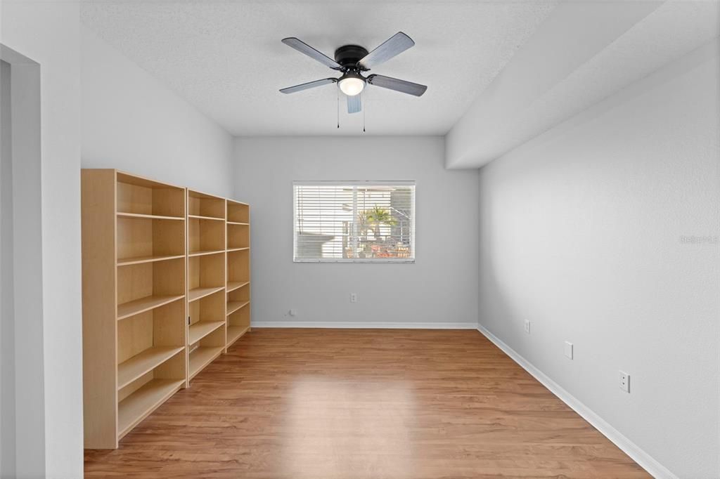 На продажу: $495,000 (5 спален, 2 ванн, 2913 Квадратных фут)