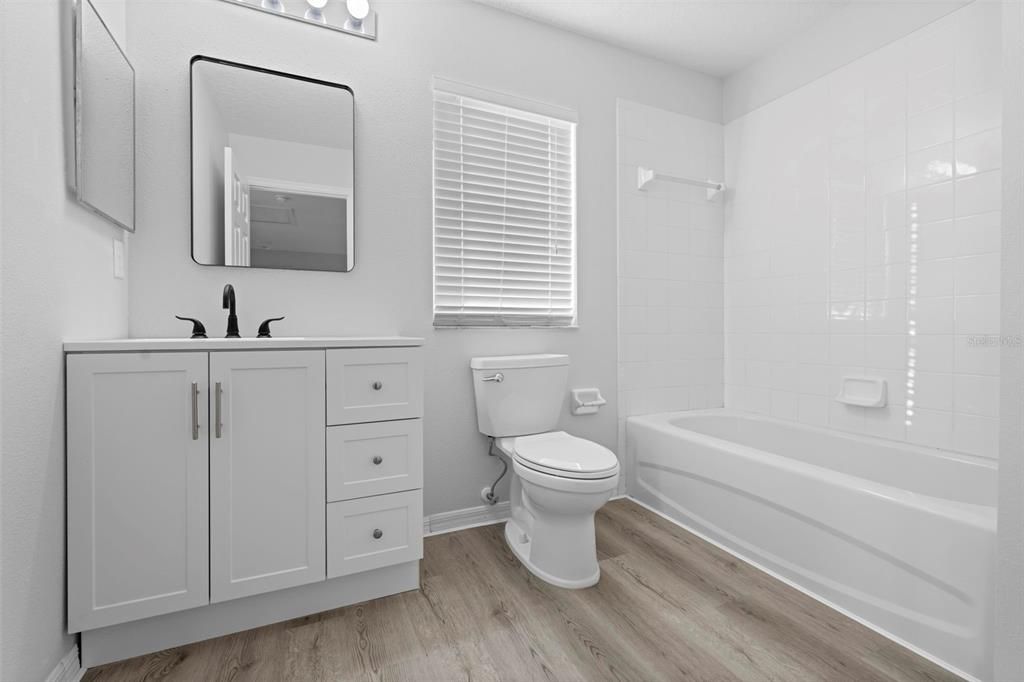 На продажу: $495,000 (5 спален, 2 ванн, 2913 Квадратных фут)