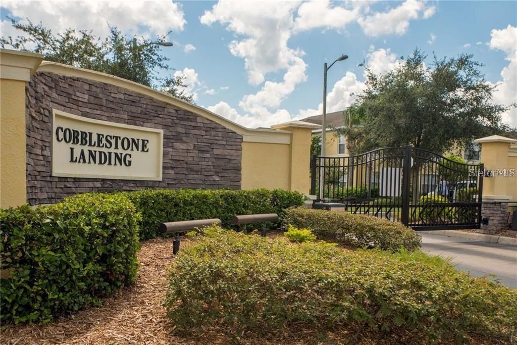 For Rent: $1,750 (3 beds, 2 baths, 1302 Square Feet)