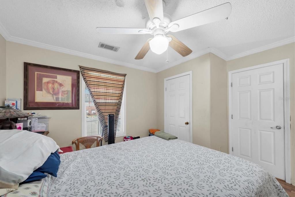 На продажу: $290,000 (4 спален, 2 ванн, 1248 Квадратных фут)