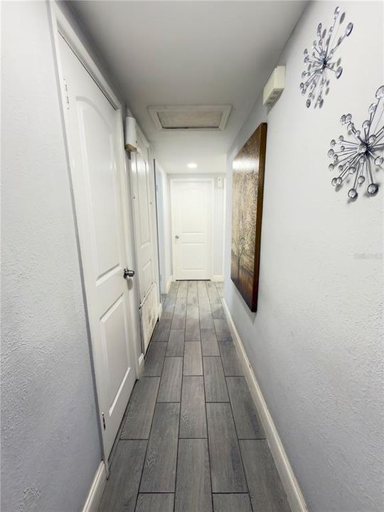 На продажу: $285,000 (4 спален, 2 ванн, 1112 Квадратных фут)