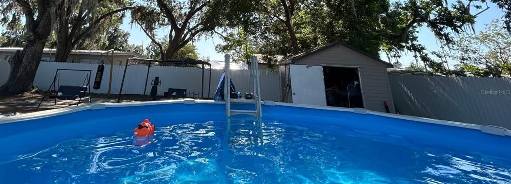 На продажу: $285,000 (4 спален, 2 ванн, 1112 Квадратных фут)