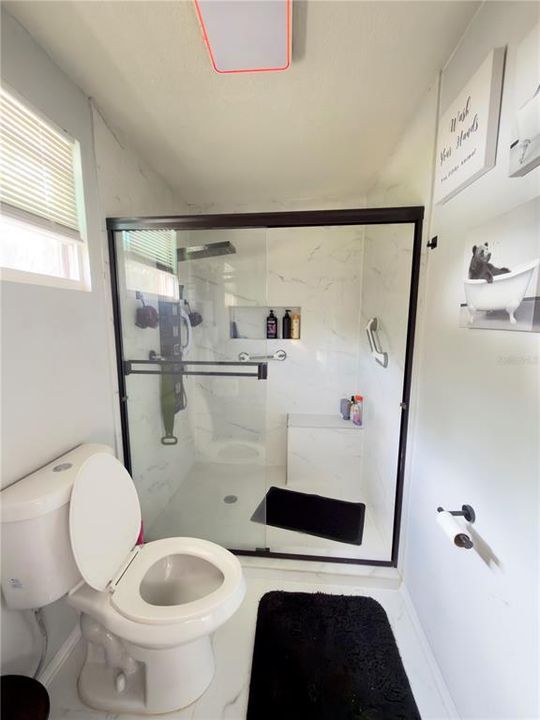 На продажу: $285,000 (4 спален, 2 ванн, 1112 Квадратных фут)