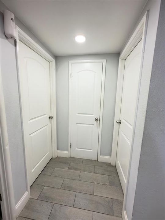 На продажу: $285,000 (4 спален, 2 ванн, 1112 Квадратных фут)