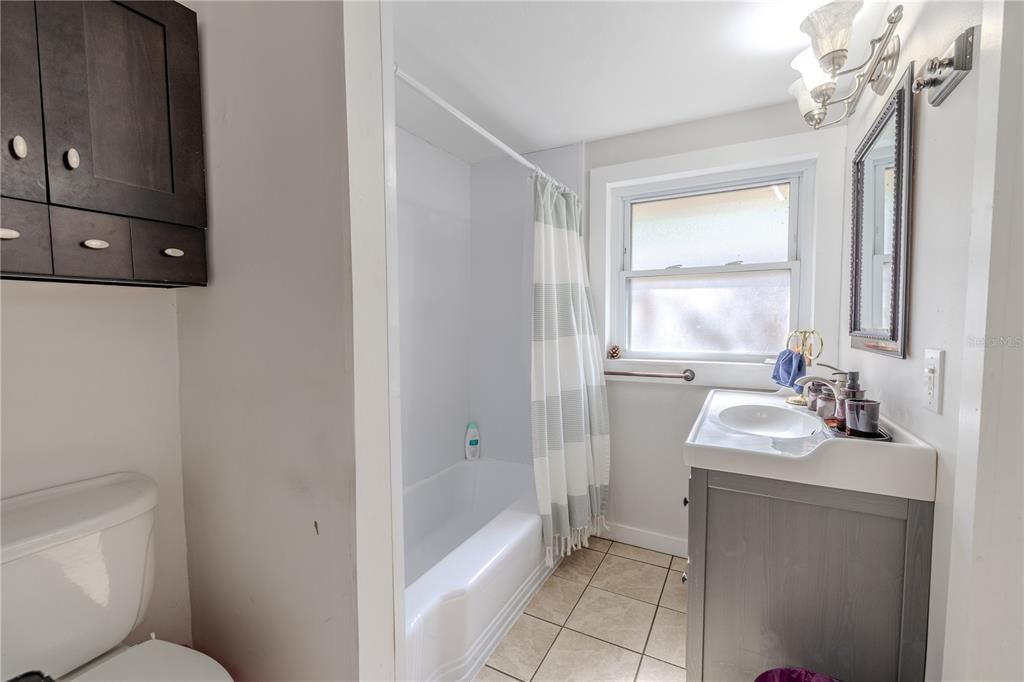 待售: $400,000 (3 贝兹, 2 浴室, 1756 平方英尺)