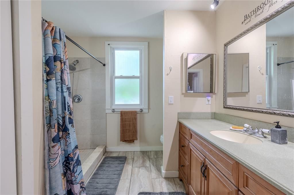 待售: $400,000 (3 贝兹, 2 浴室, 1756 平方英尺)