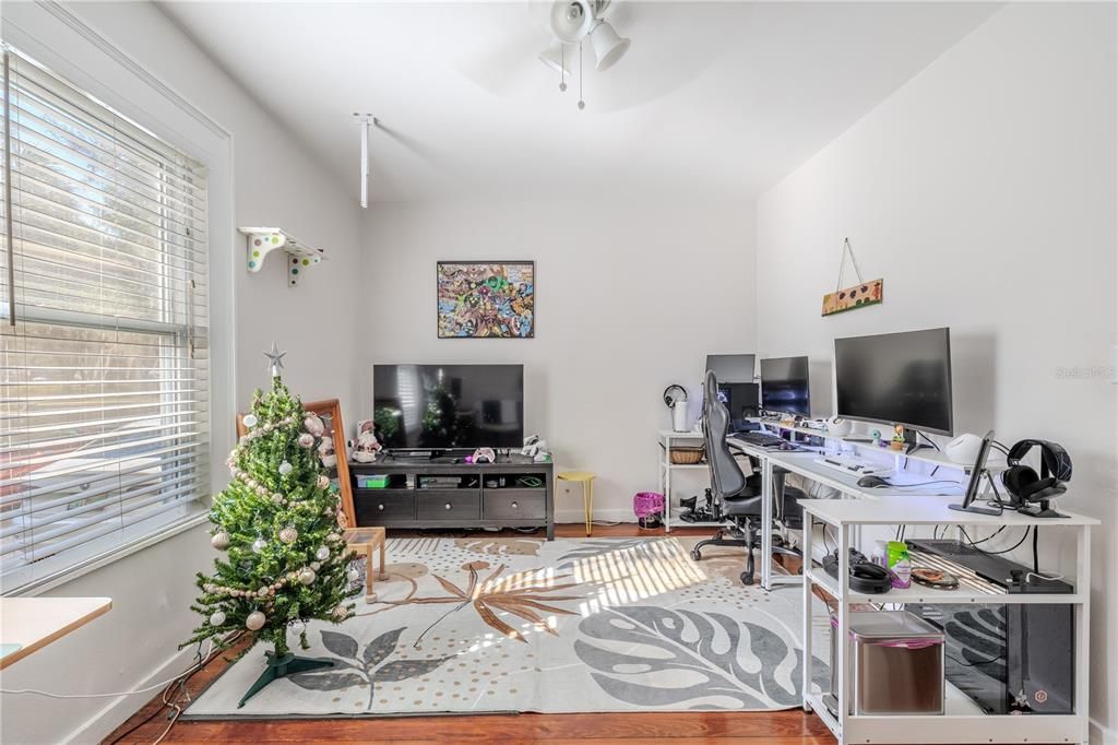 待售: $400,000 (3 贝兹, 2 浴室, 1756 平方英尺)