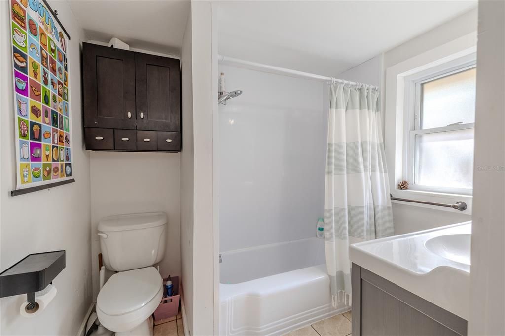 待售: $400,000 (3 贝兹, 2 浴室, 1756 平方英尺)